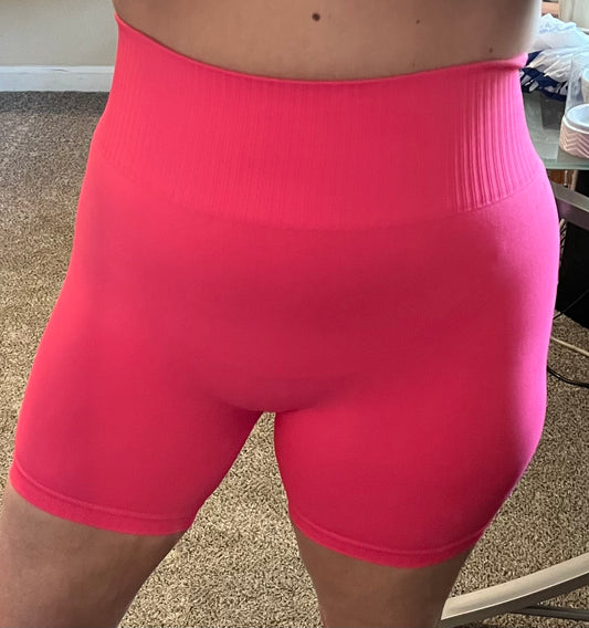 Seamless Jersey High-waisted Biker Shorts in Hot Pink